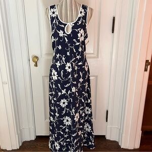 Talbots Intimates Navy and White Floral nightgown medium NWT D172